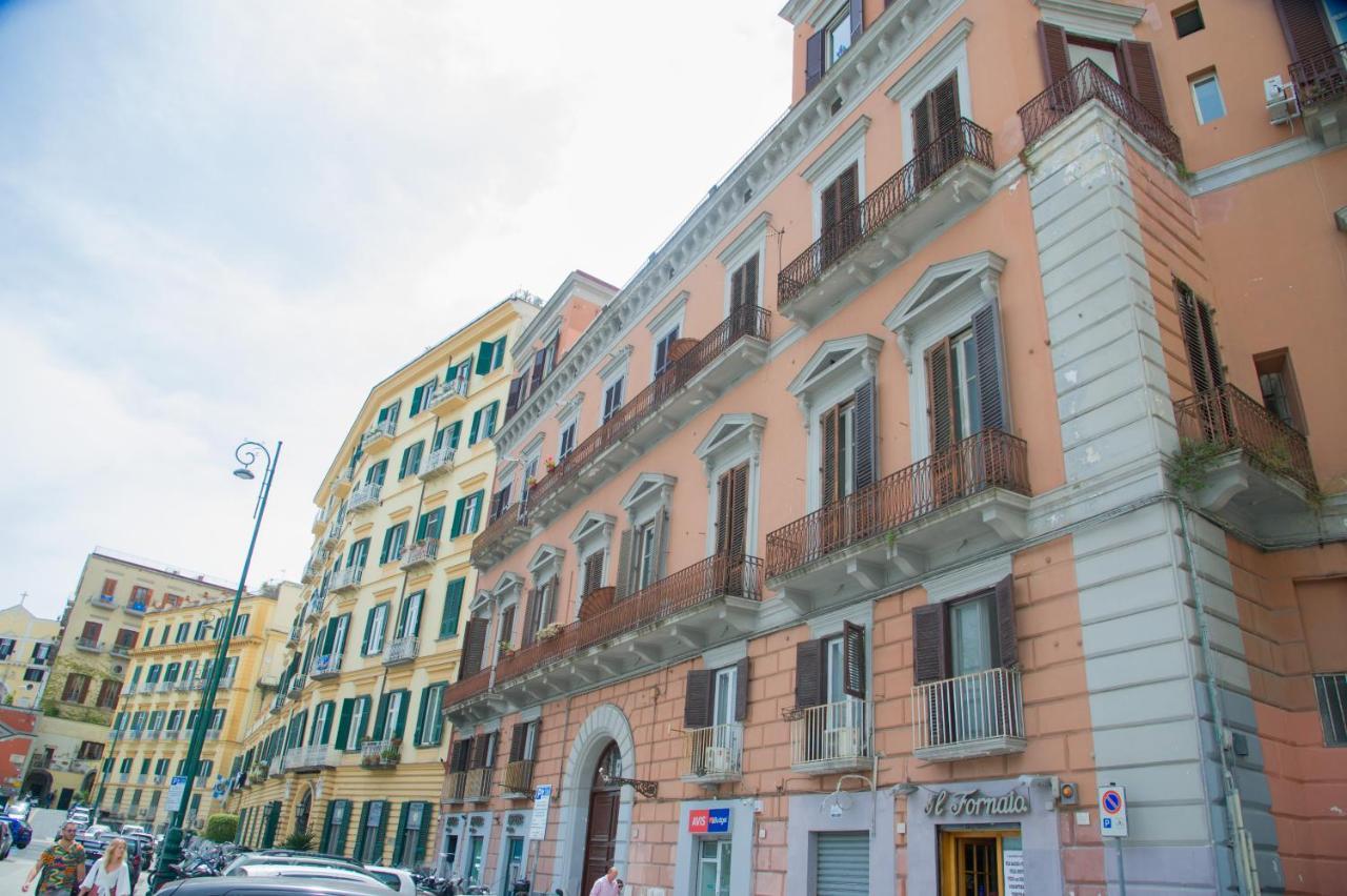 شقة Palazzo Del Golfo نابولي المظهر الخارجي الصورة
