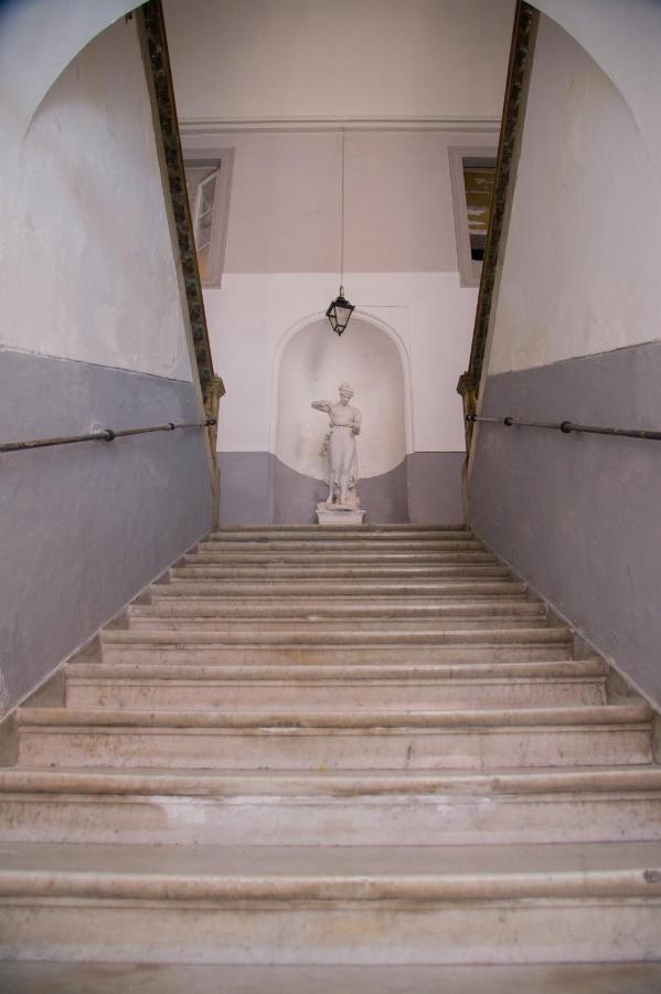 شقة Palazzo Del Golfo نابولي المظهر الخارجي الصورة