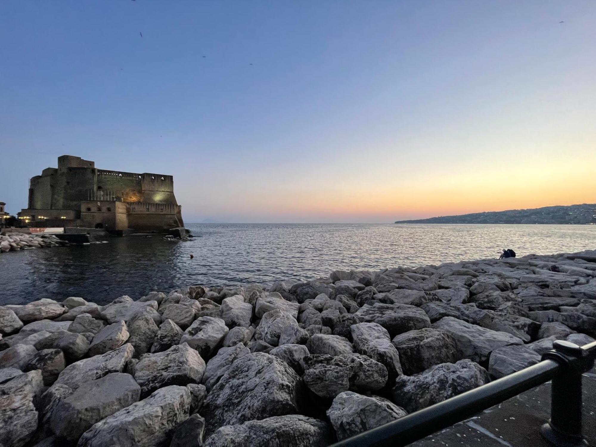 شقة Palazzo Del Golfo نابولي المظهر الخارجي الصورة